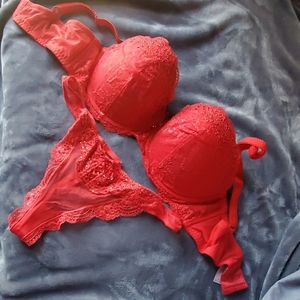 Victoria's secret lace bra and panty set ❤💋